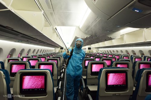 Công ty hủy tiệc tất niên, lên kế hoạch phòng dịch lần ba