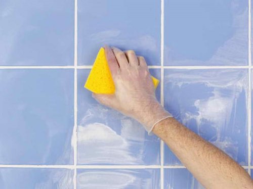 Hướng dẫn chà ron gạch theo từng bước cho tường bếp và sàn nhà tắm