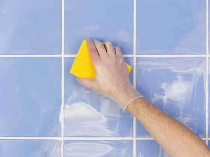 Hướng dẫn chà ron gạch theo từng bước cho tường bếp và sàn nhà tắm